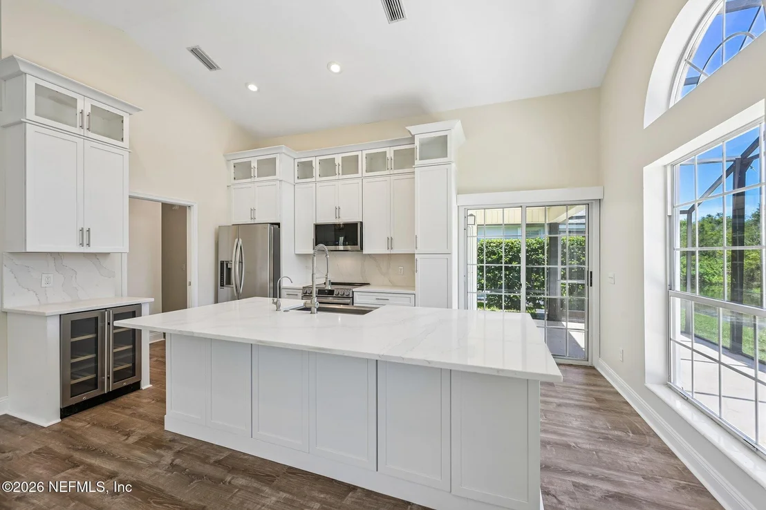 Photo of 341 CHARLEMAGNE Circle