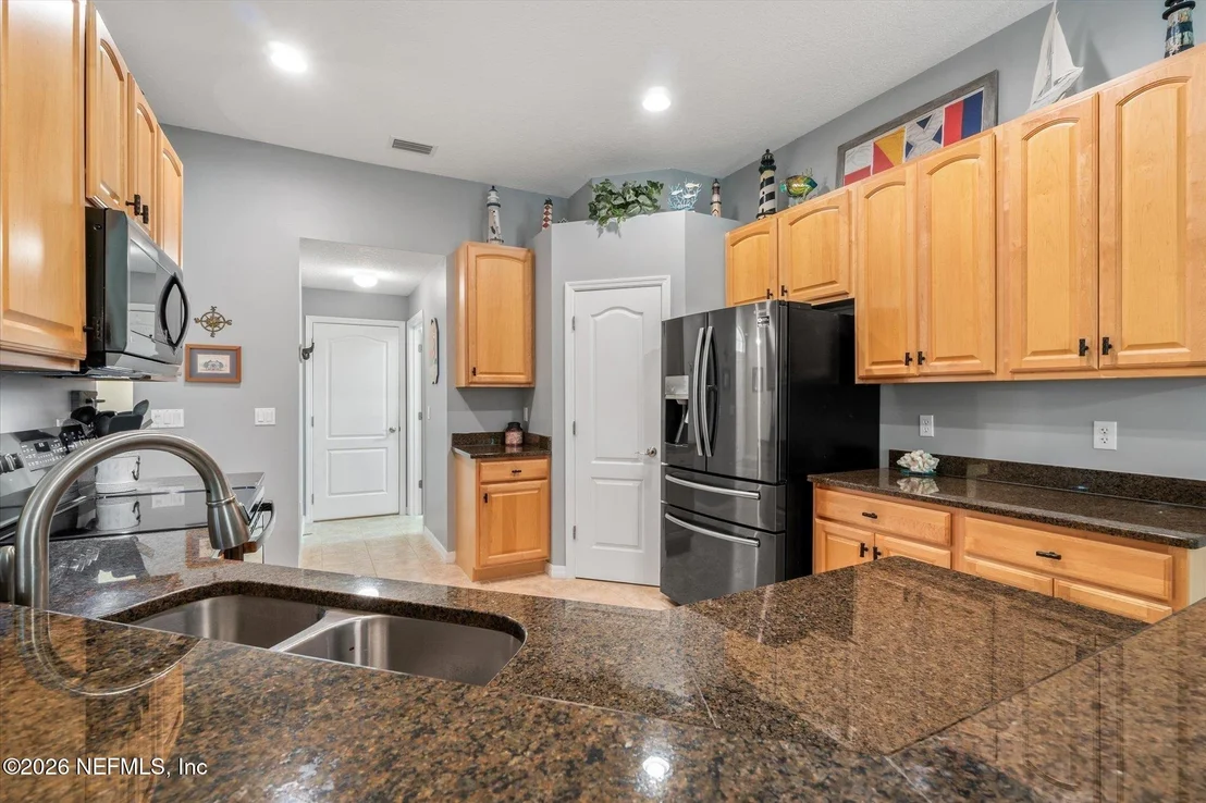 Photo of 937 MIRROR LAKE Drive