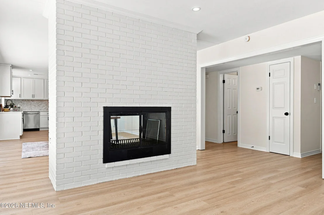Photo of 1806 MEMORY Lane