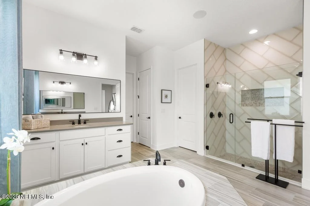 Photo of 638 WINDLEY Drive