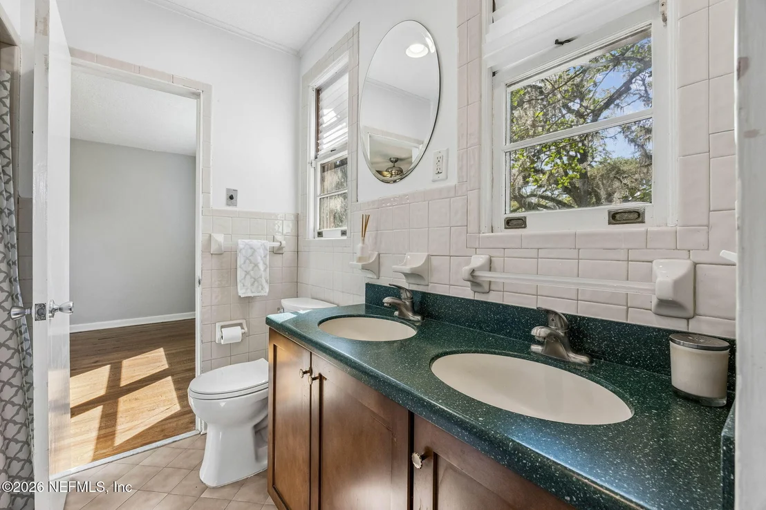 Photo of 4226 FOREST PARK Road