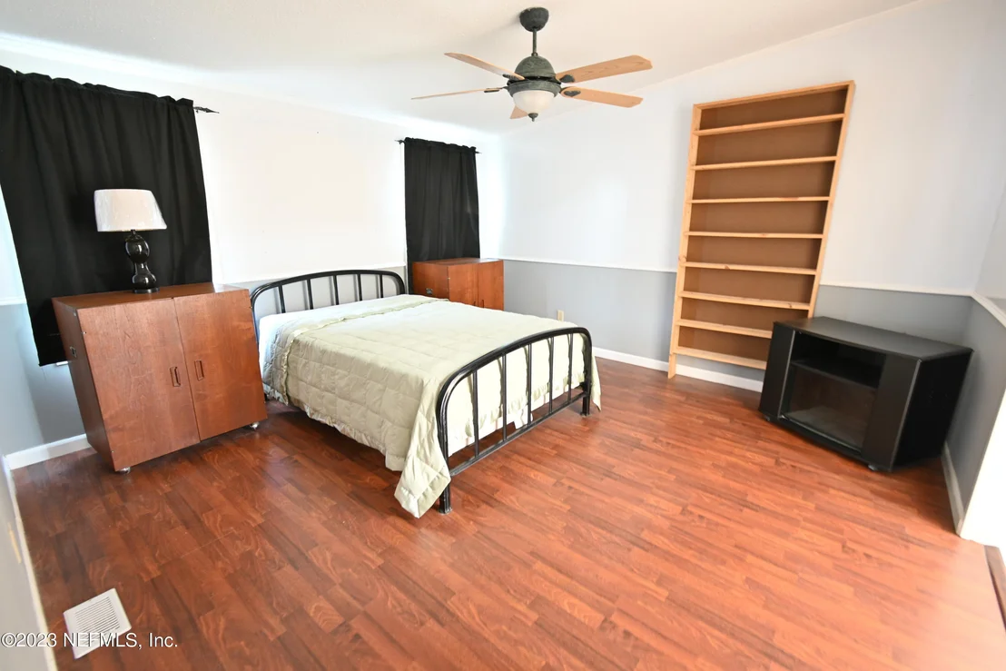 Photo of 11349 DEERWOOD Circle