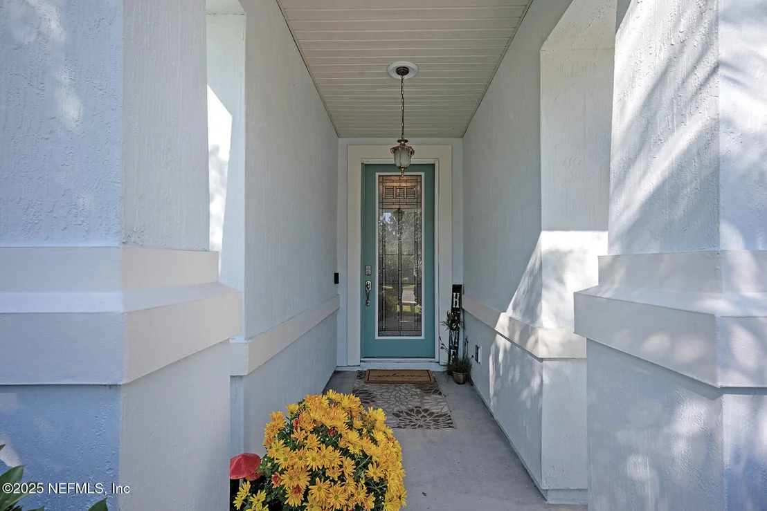 Photo of 112 PLAZA DEL RIO Drive
