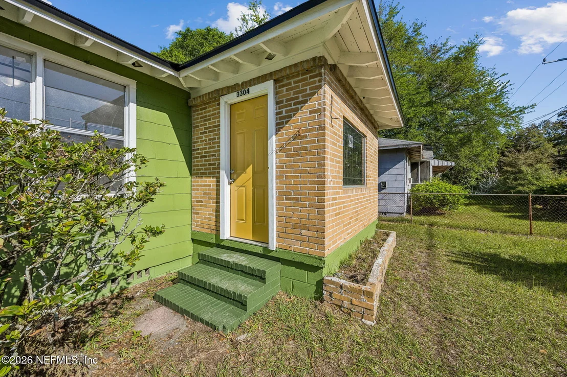Photo of 3304 DIVISION Street