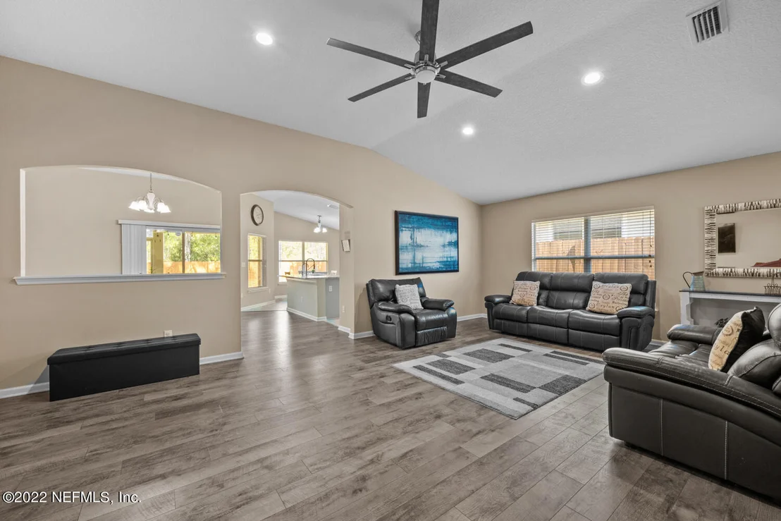 Photo of 2472 WILLOWBEND Drive