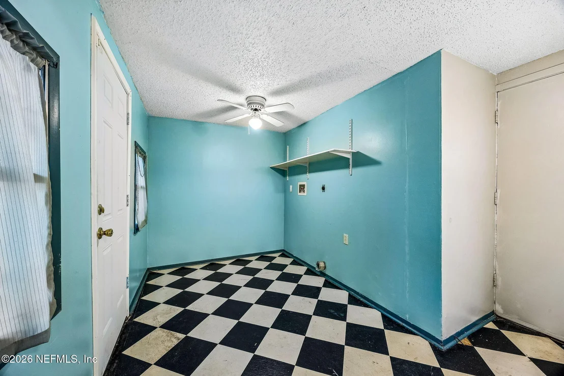 Photo of 5511 BURDETTE Road