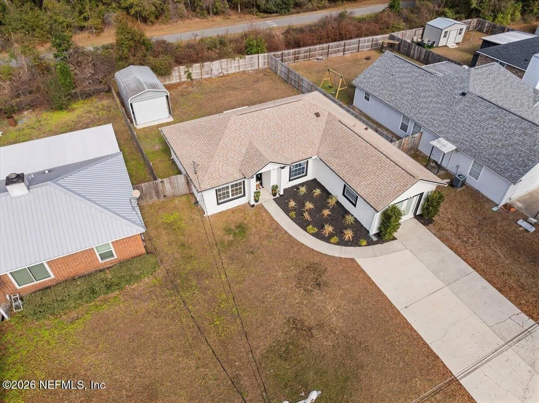 Photo of 425 3RD Street W