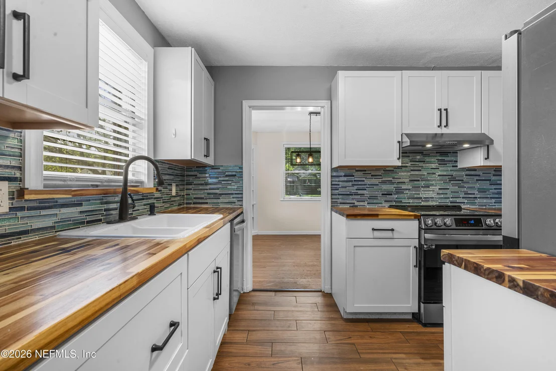 Photo of 1603 PARRISH Place
