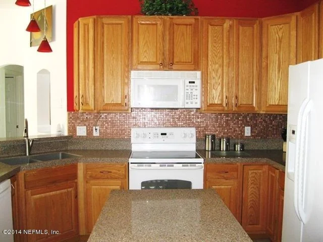 Photo of 212 Bobolink Place