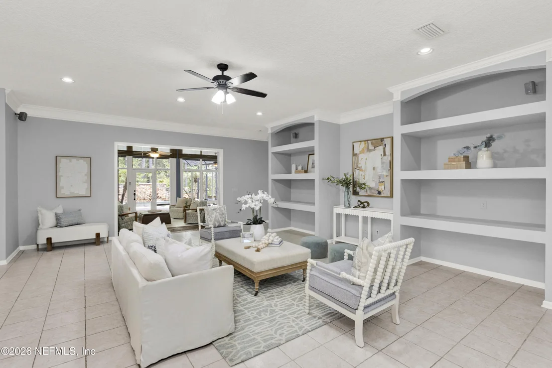 Photo of 784 W DEVONHURST Lane
