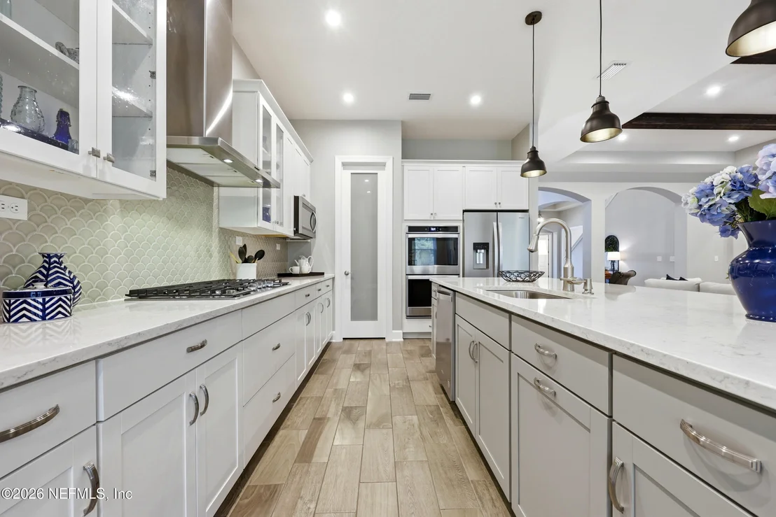 Photo of 359 GLENNEYRE Circle