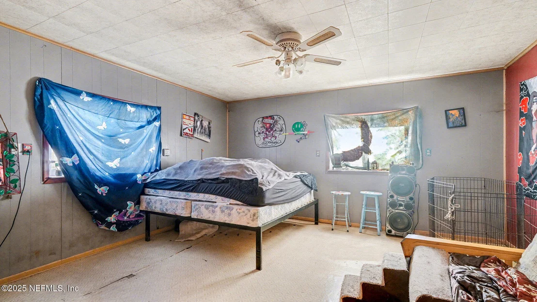 Photo of 130 LAKEVIEW Way