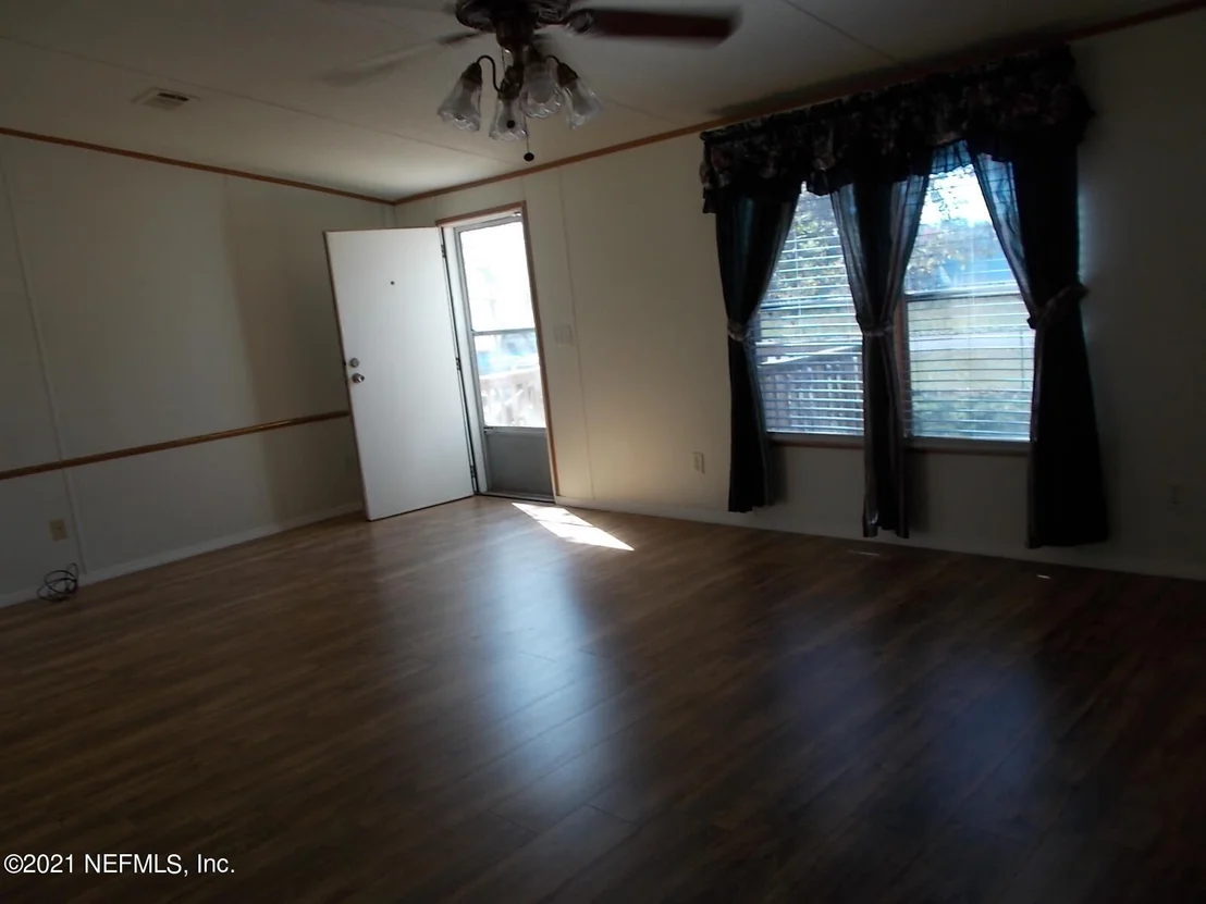 Photo of 35038 SPLIT OAK Drive