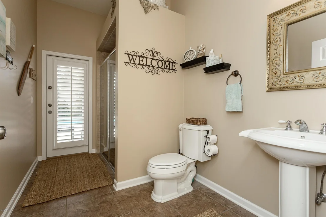 Photo of 465 SUMMERSET Drive