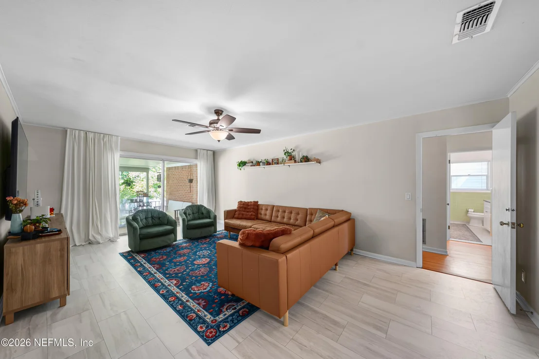 Photo of 5539 RIVERTON Road