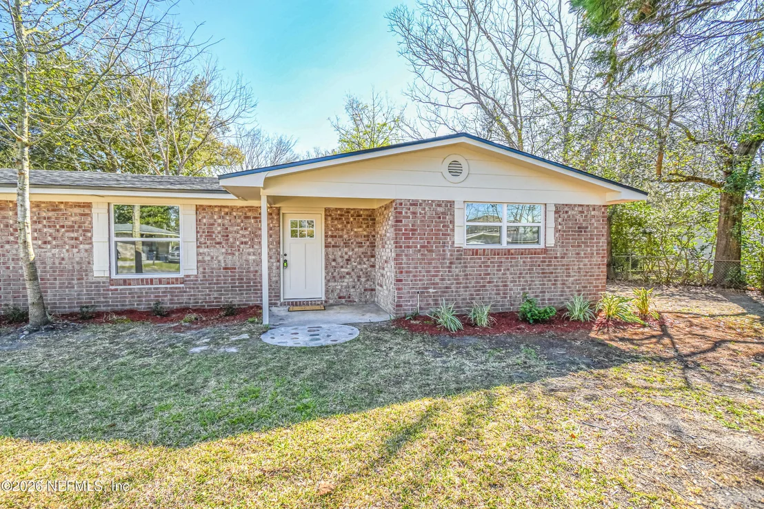 Photo of 406 BARBARA Circle