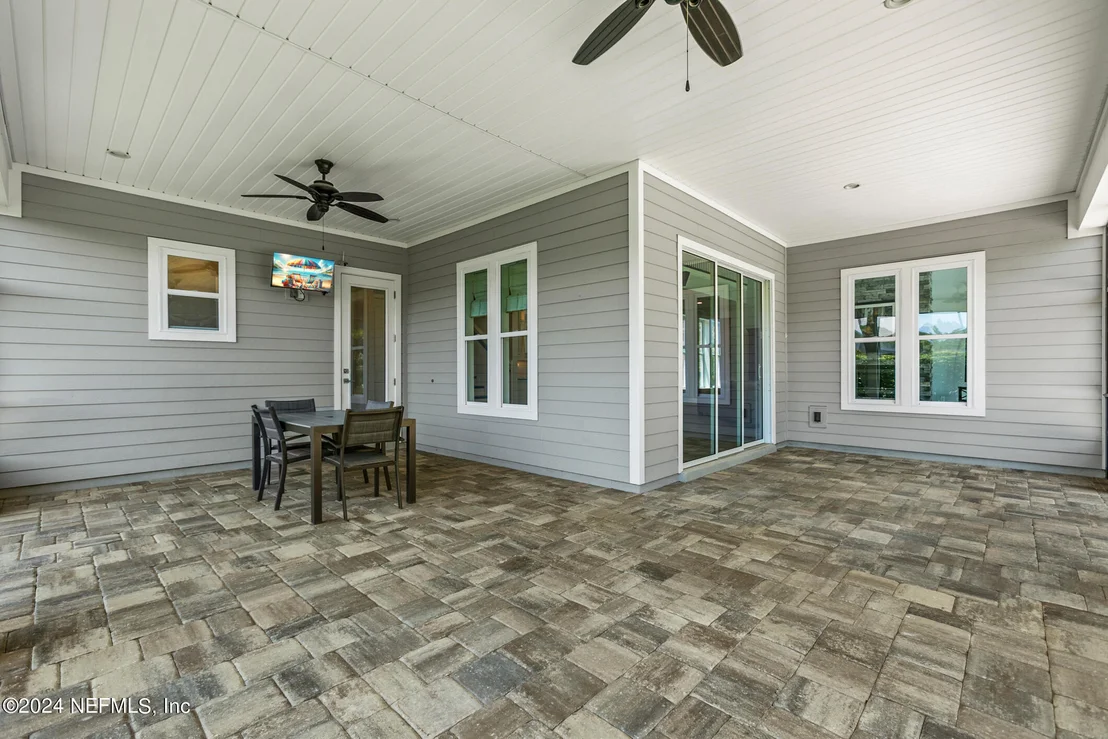 Photo of 863 OLD BLUFF Drive