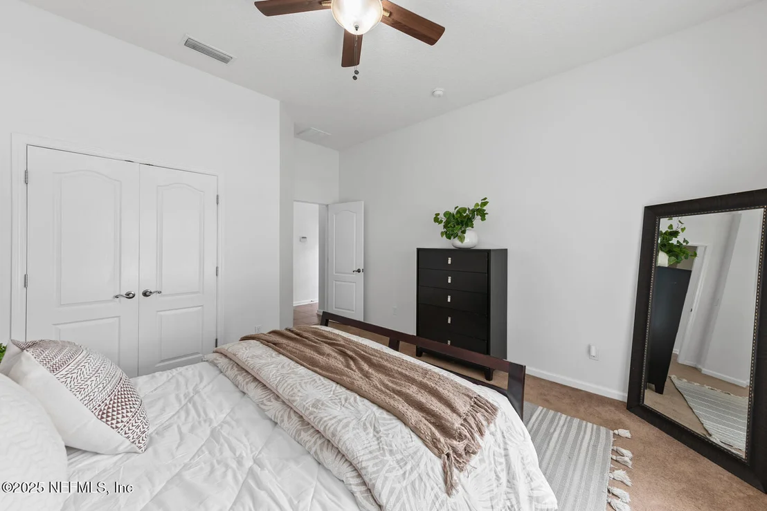 Photo of 148 LA MESA Drive