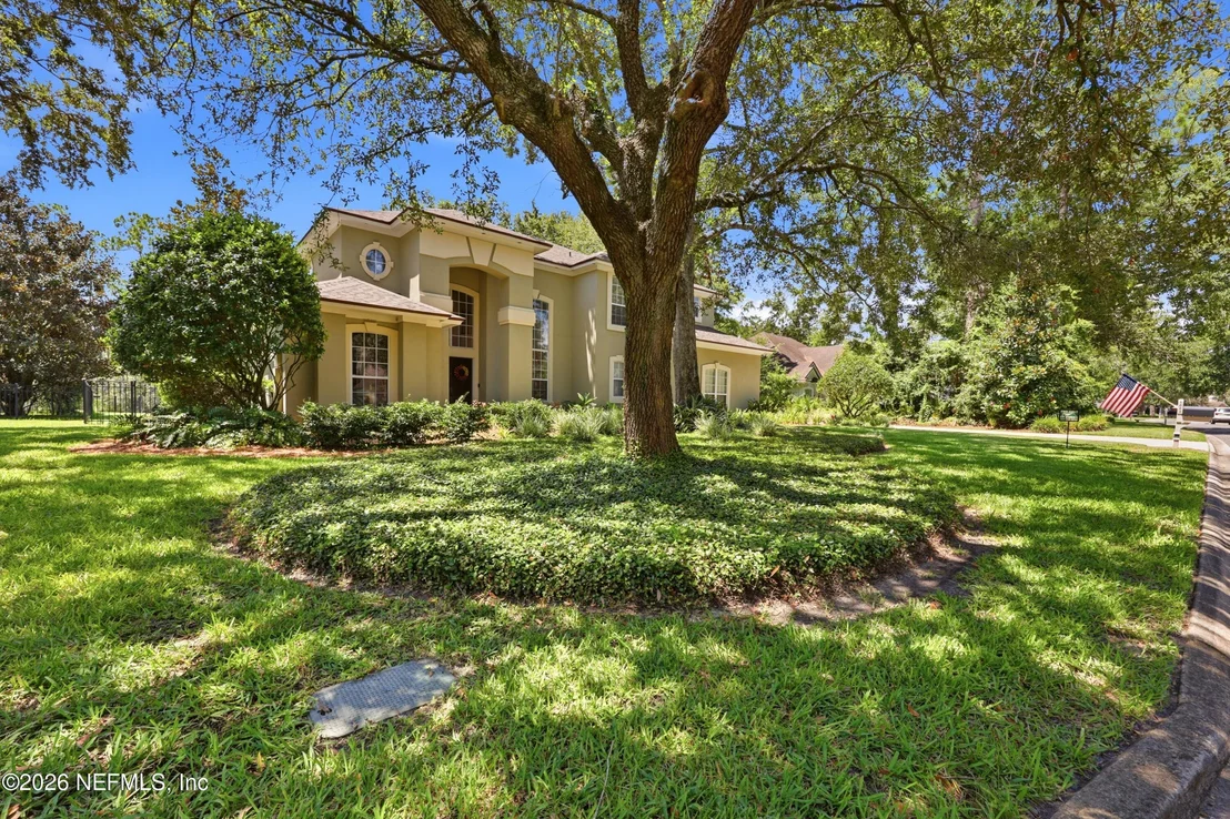 Photo of 1843 COMMODORE POINT Drive