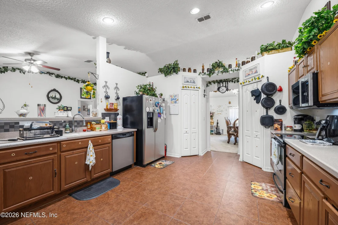 Photo of 97106 YORKSHIRE Drive