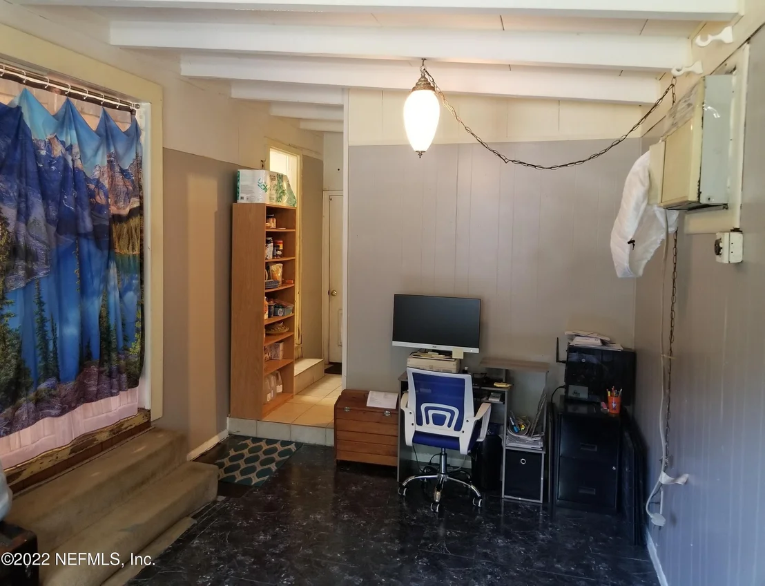 Photo of 6212 N SPRINKLE Drive