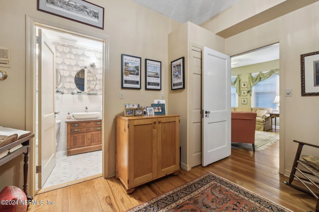 Photo of 3237 RANDALL Street