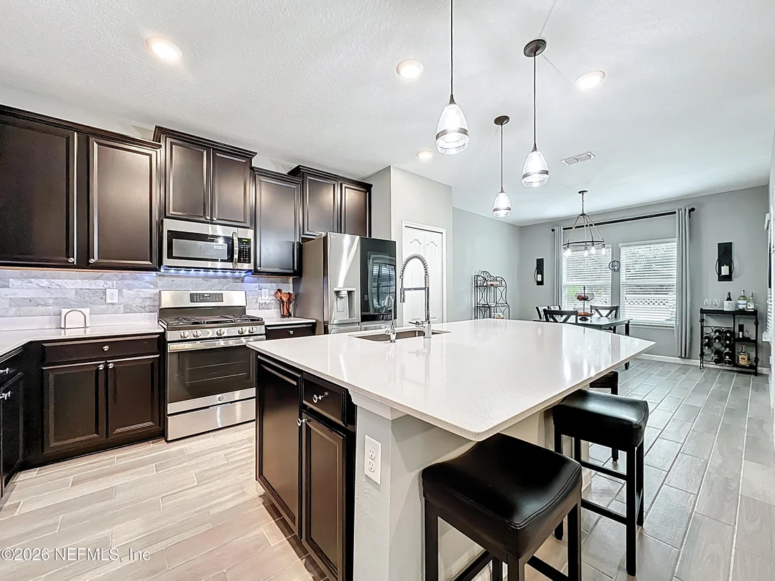 Photo of 39 ATHENS Drive