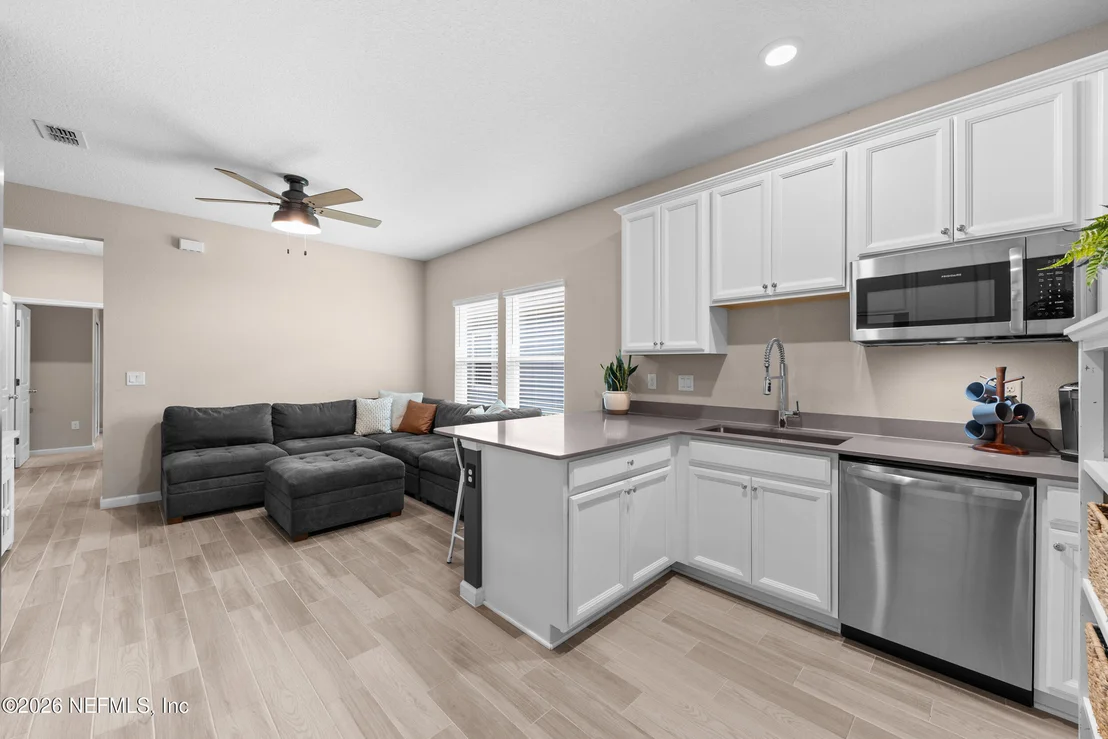 Photo of 105 BLOOMFIELD Way