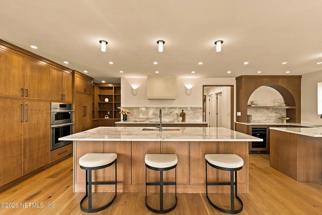 Photo of 714 2ND Street