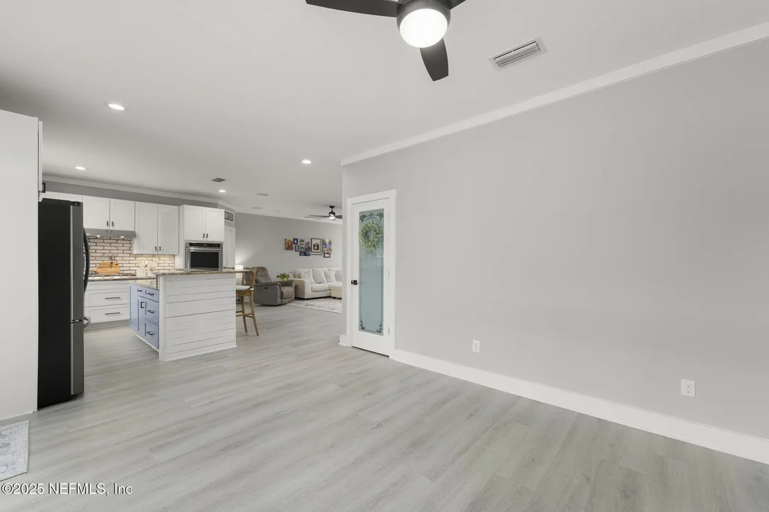 Photo of 1499 SHEFFIELD Road