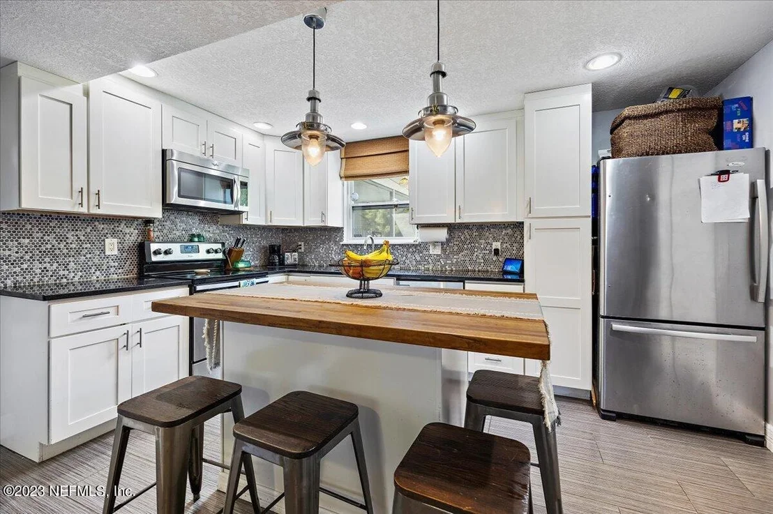Photo of 3709 ARROWHEAD Drive