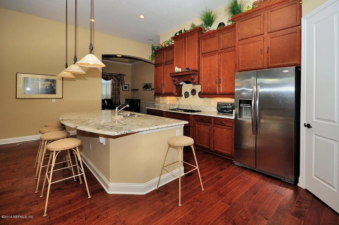 Photo of 112 STAPLEHURST Drive