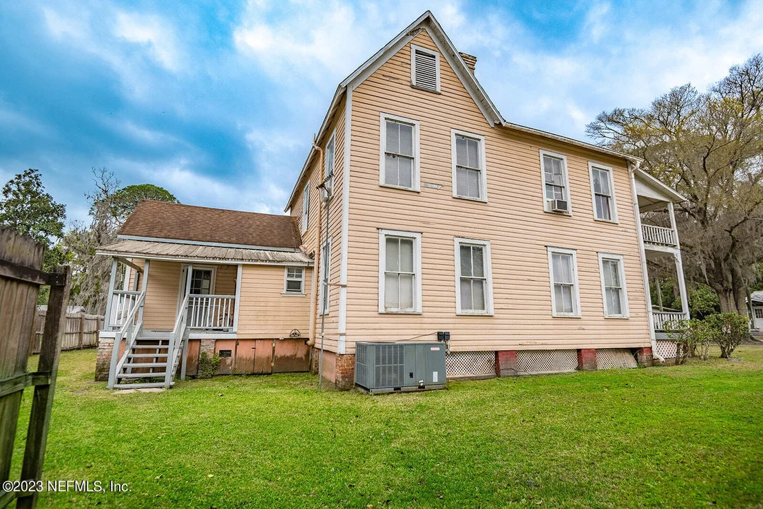 Photo of 404 N CHERRY Street