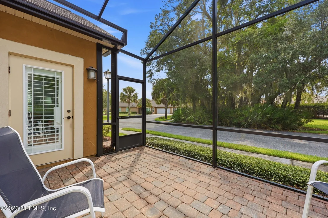Photo of 382 SELOY Drive
