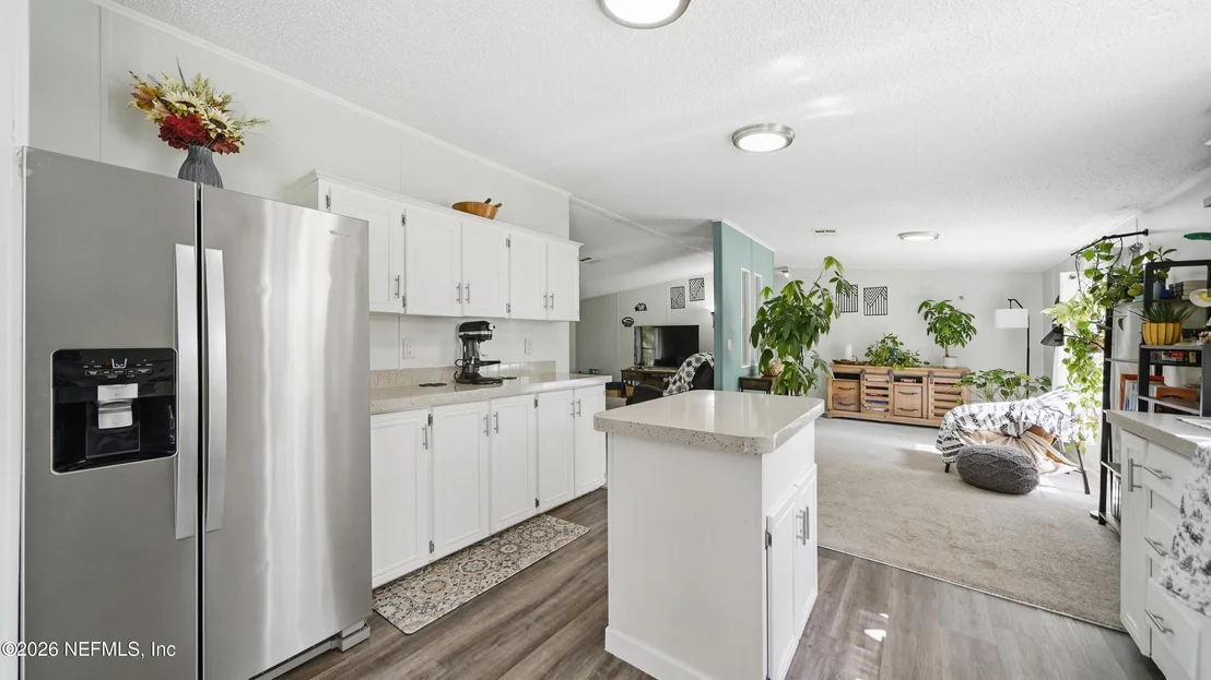 Photo of 953 MCLAUGHLIN Lane