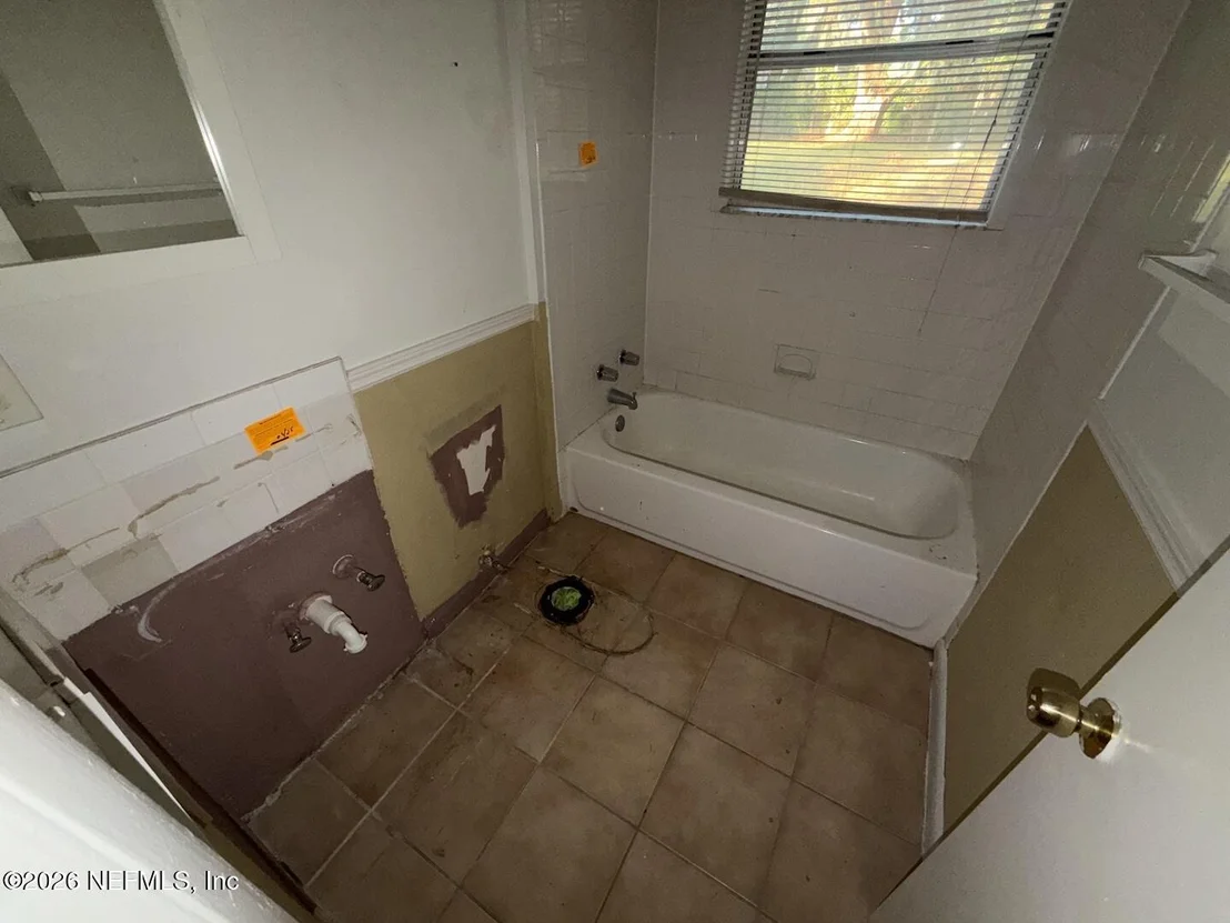 Photo of 6880 TINKERBELL Lane