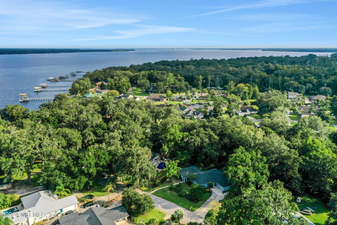 Photo of 6468 RIVER POINT Drive