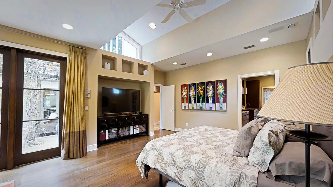 Photo of 3016 FOREST Circle