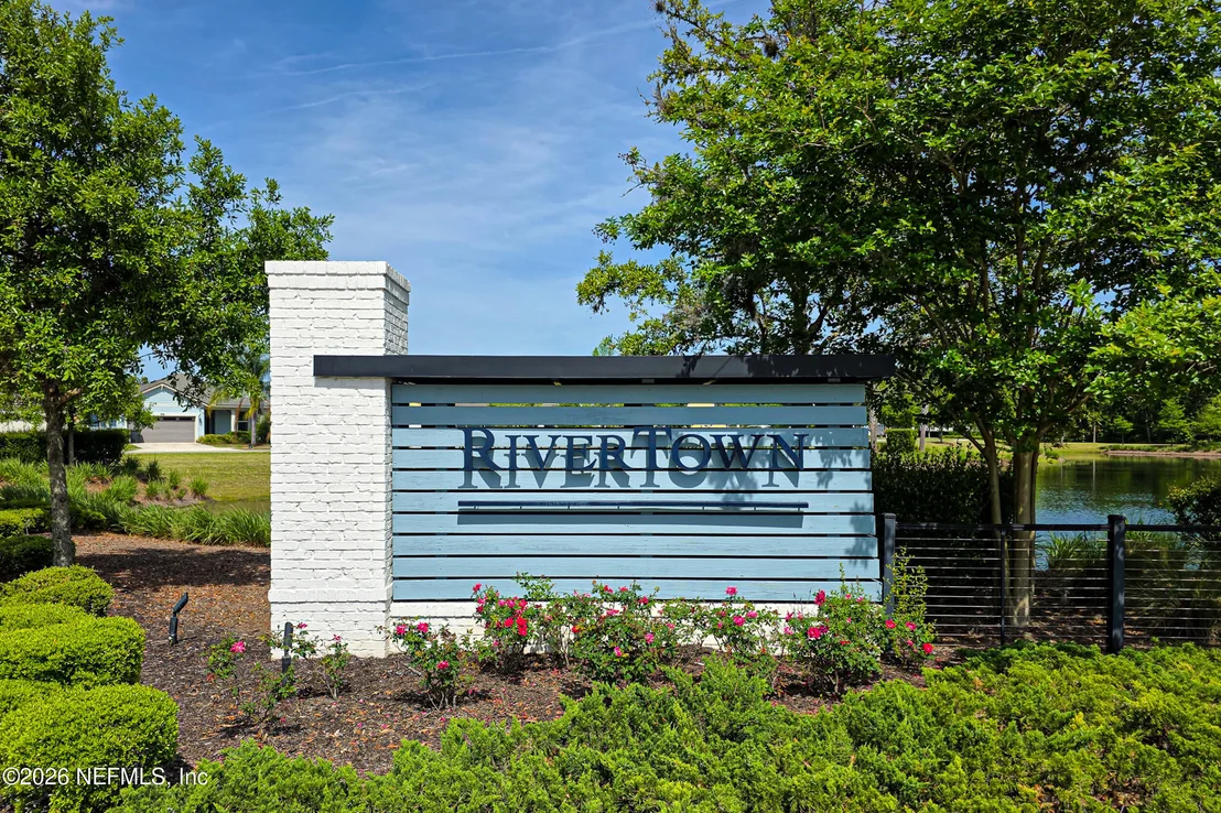 Photo of 633 KENDALL CROSSING Drive