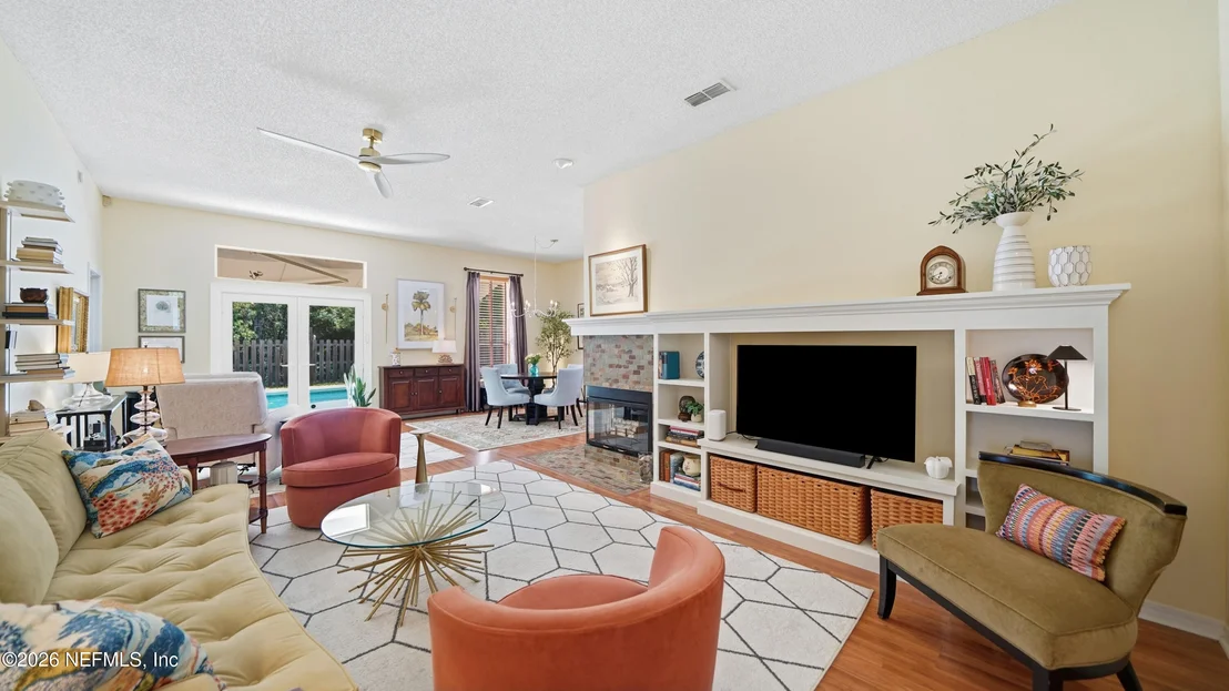 Photo of 4067 BALD EAGLE Lane