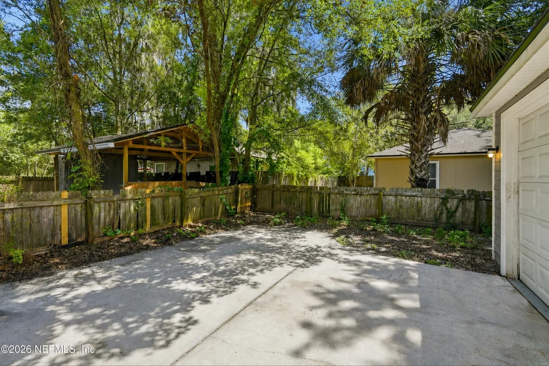 Photo of 2152 SESSIONS Lane