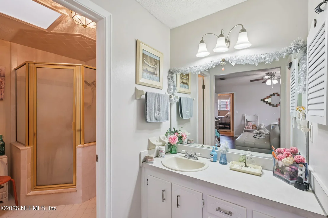 Photo of 2749 RICHARDS Road