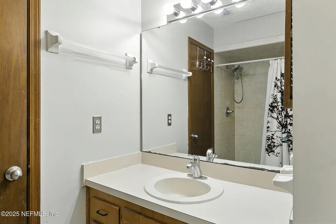 Photo of 440 SEGOVIA Drive