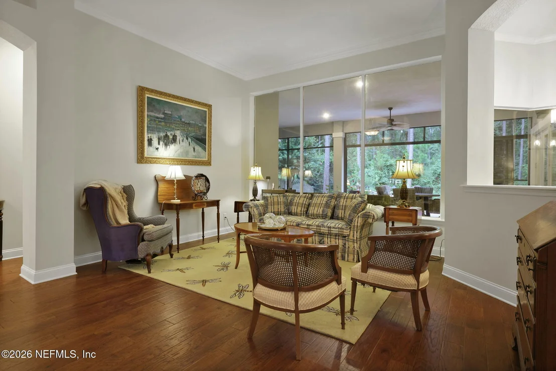 Photo of 513 WETHERBY Lane