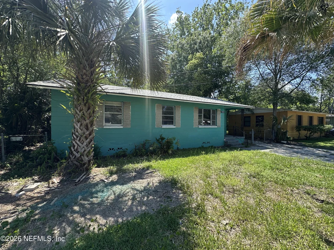 Photo of 5628 BELAFONTE Drive