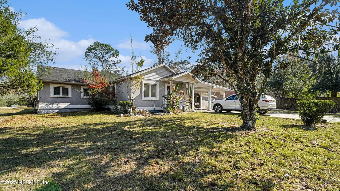 Photo of 130 LAKEVIEW Way