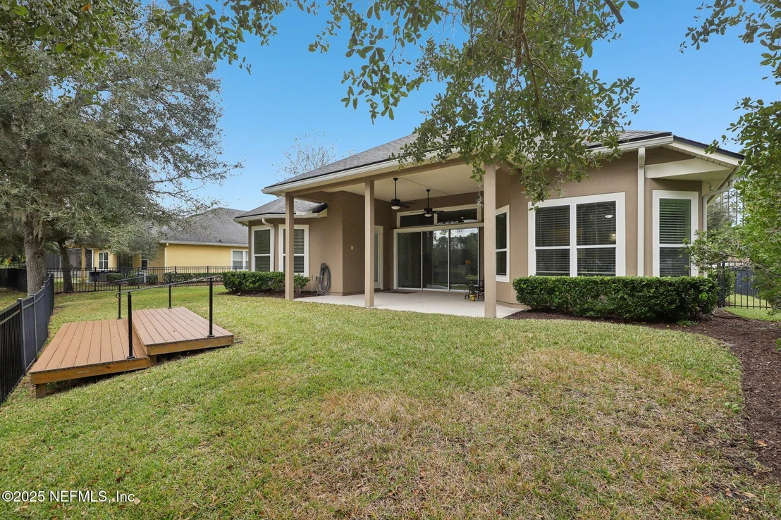 Photo of 403 WILLOW WINDS Parkway