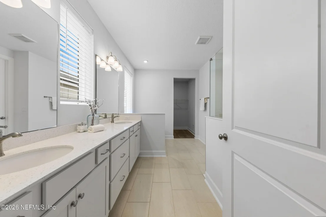 Photo of 660 GOLDENROD Drive