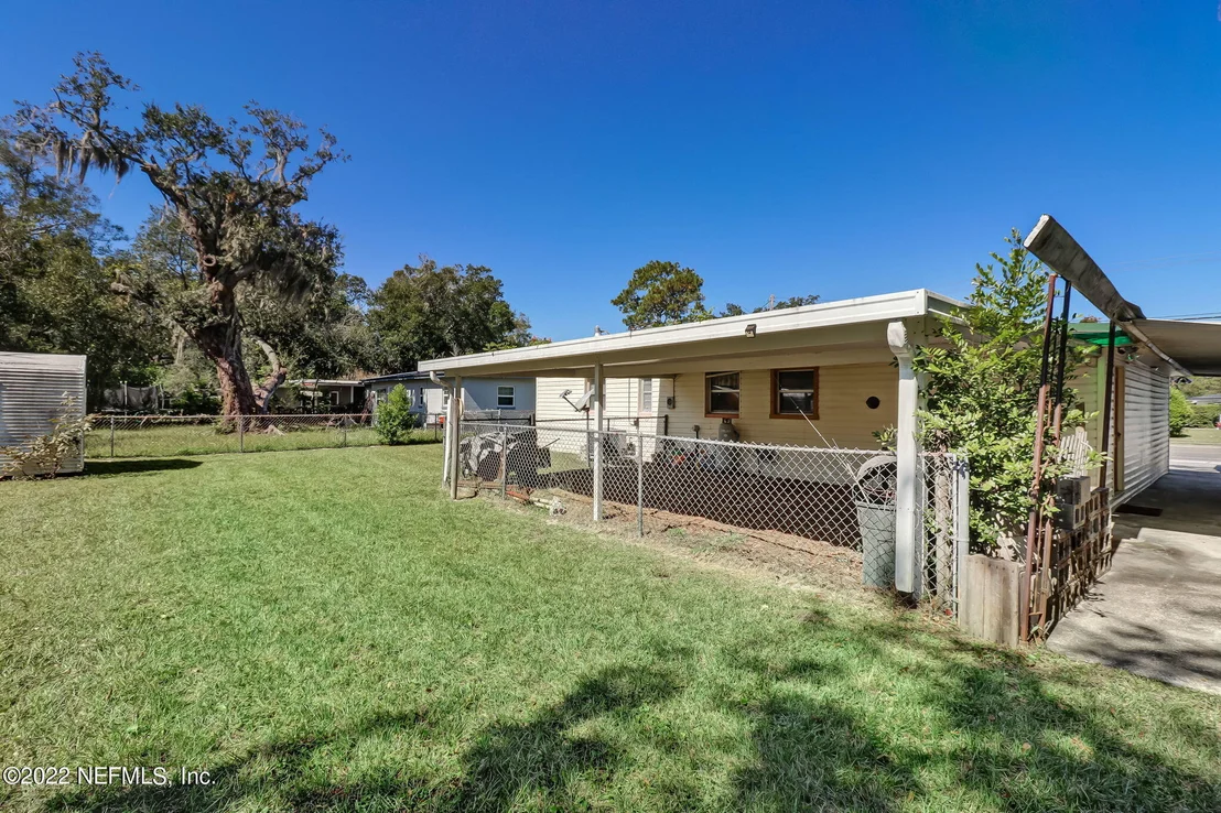 Photo of 2534 LEONID Road