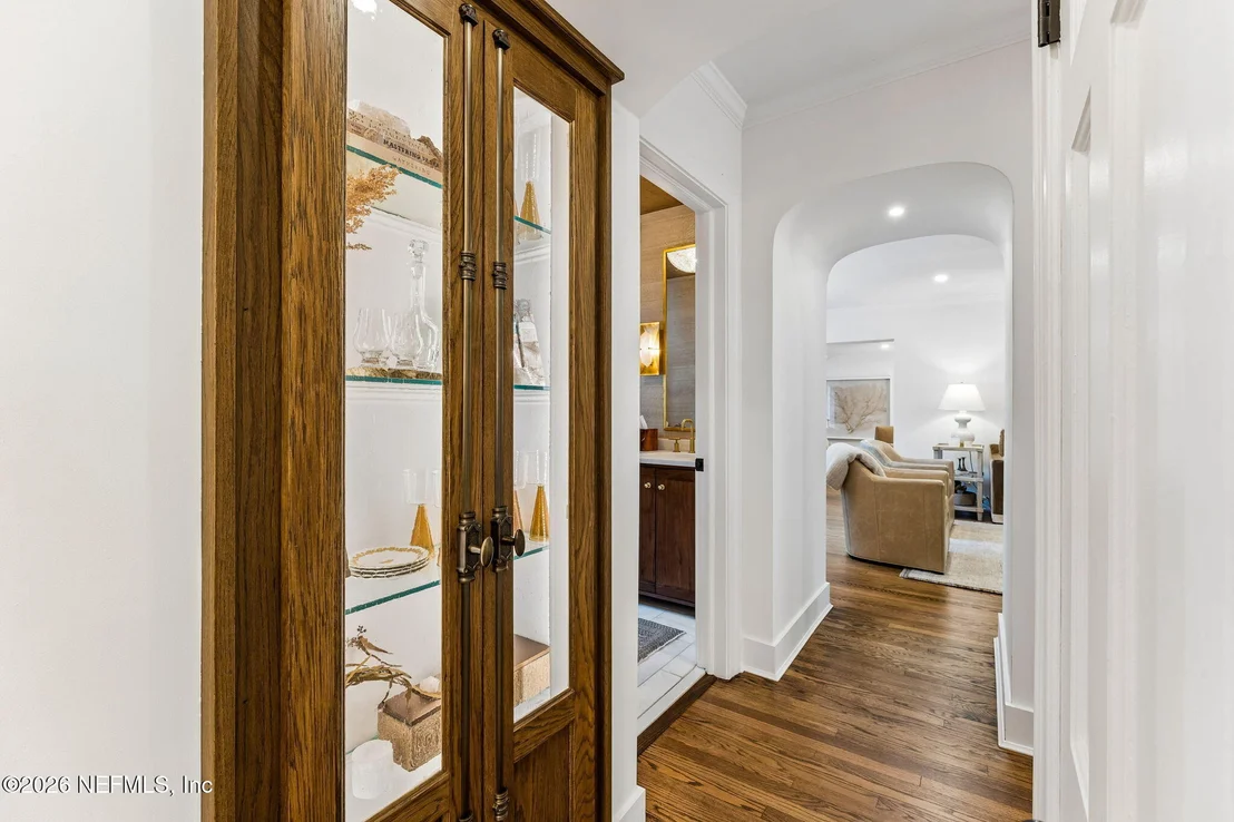 Photo of 944 ELDER Lane